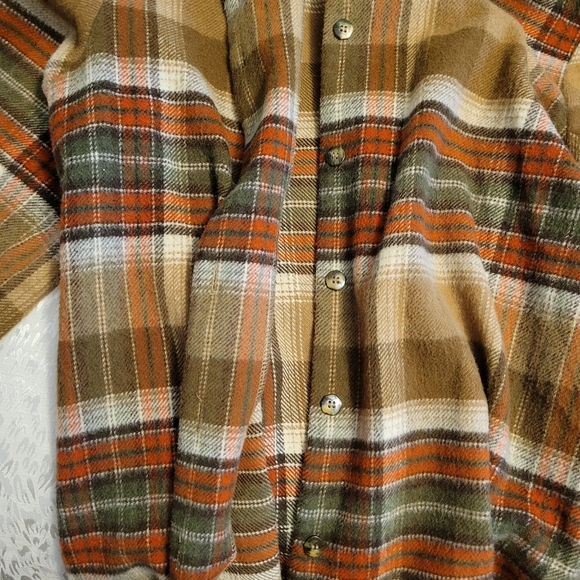 Easy Spirit Plaid Fringe Flannel - Picture 3 of 4
